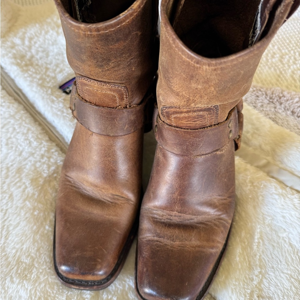 Frye Harness Boots 8R - Picture 4 of 6